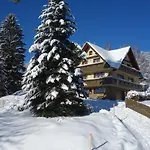 Pensión Aspen 4*