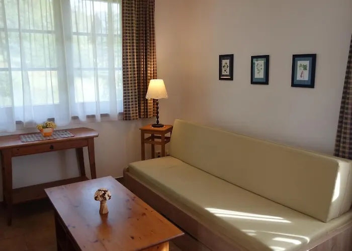 Aspen Guest house 3*